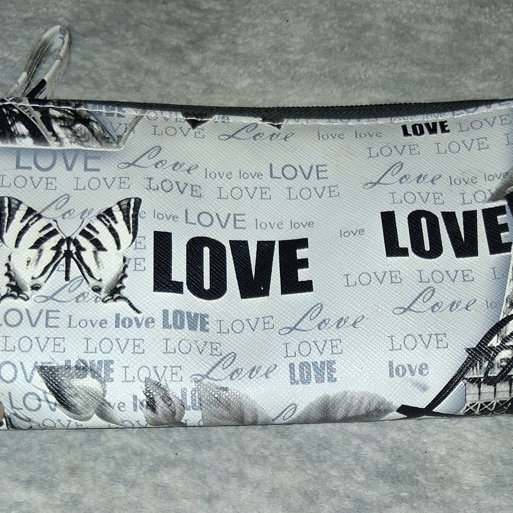 Stylish Black and White Love Print Women's Bag